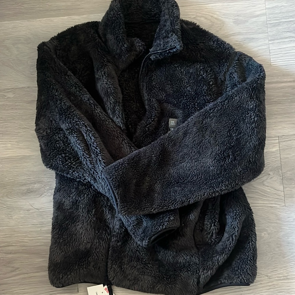 UNIQLO Fuzzy Jacket
